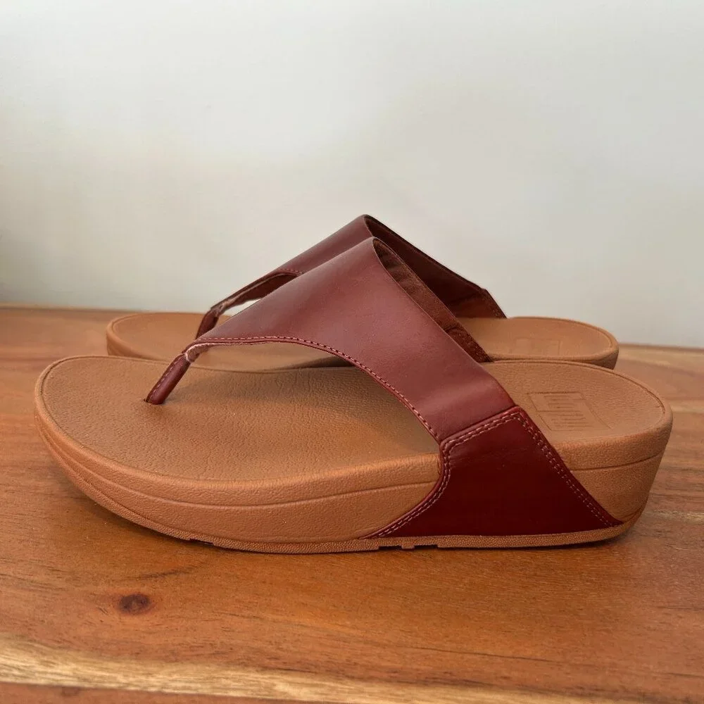 FitFlop Women’s Lulu Leather Toe Post In Cognac Size 6 Summer Sandal Retail $95 - Picture 1 of 6